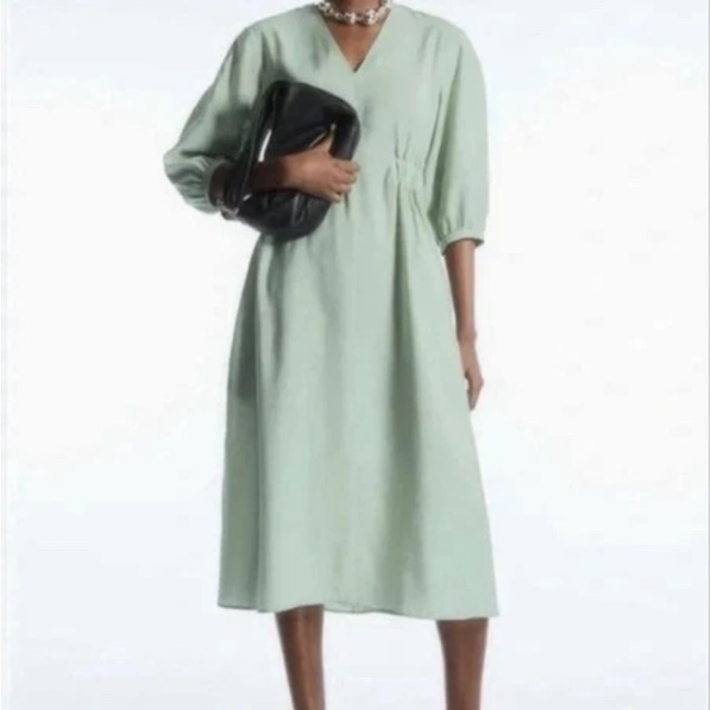 COS Voluminous V Neck Dress Green Size 14 New With Tags